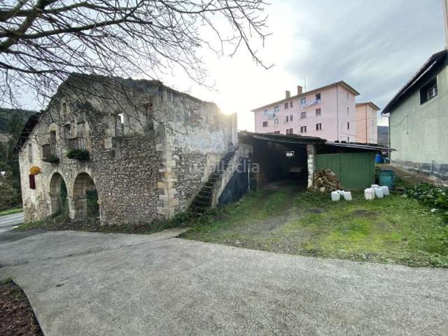 Casa en venta en Bergara. CASERIO A REHABILITAR CON DOS ARCOS. Casas.
