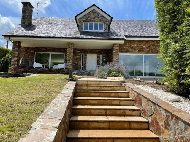 Casa en Venta en Bergondo