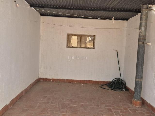 Casa en venta en Berja. Dúplex en el centro de Berja con terraza, garaje y encanto histórico. Casas.
