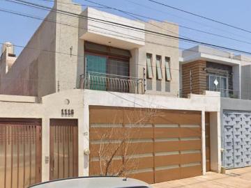 CASA EN VENTA EN BETULIAS NUM 1112 COL LAS CONCHAS, TEPATITLAN MORELOS JALISCO
