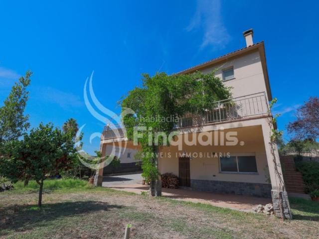 Casa en venta en Bigues i Riells del Fai. CASA CON TERRENO AMPLIO. Casas Bigues i Riells del.