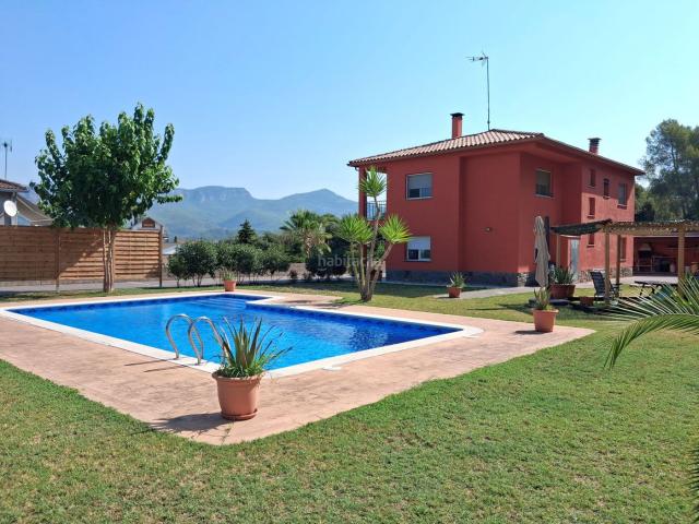 Casa en venta en Bigues i Riells del Fai. Casa en venta en Urbanización, 3 dormitorios. Casas Bigues i Riells del.