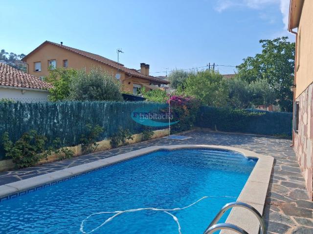 Casa en venta en Bigues i Riells del Fai. Casa en venta en Urbanización, 4 dormitorios. Casas Bigues i Riells del.