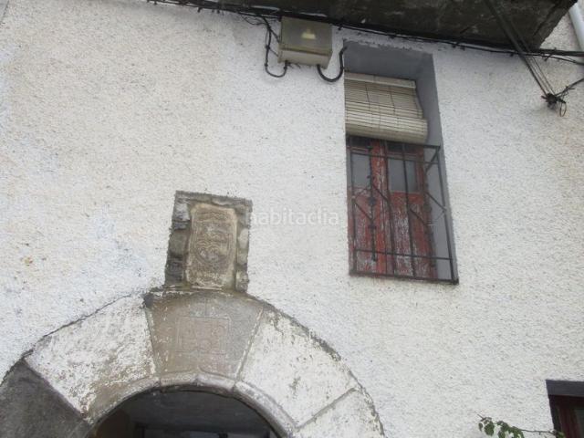 Casa en venta en Biescas. BIESCAS. CASA INDEPENDIENTE. ECONÓMICA. PAJAR URBANO. JARDÍN. EXCELENTES VISTAS. Casas.