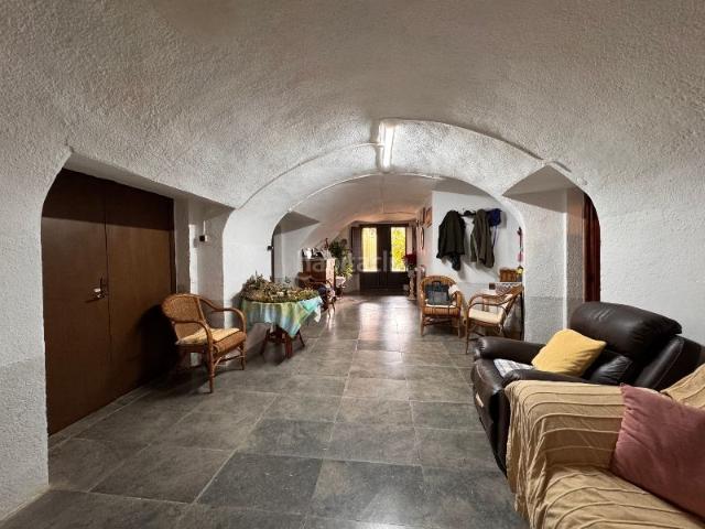 Casa en venta en Bisbal d´Empordà La. BAIX EMPORDÀ, CASTELL DEMPORDÀ, MANSO PARA REHABILITAR. Casas Bisbal d´Empordà.