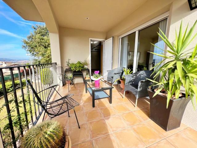 Casa en venta en Bisbal d´Empordà La. Este chalet es verdaderamente una joya en el paraíso!. Casas Bisbal d´Empordà.
