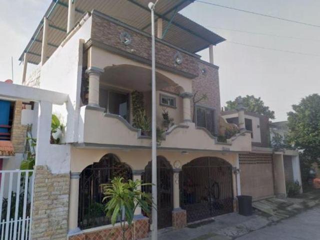 CASA EN VENTA EN BLANCAS MARIPOSAS, VILLAHERMOSA, TABASCO