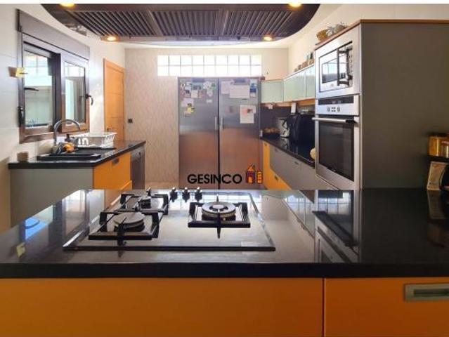 CASA EN VENTA EN BOCAIRENT