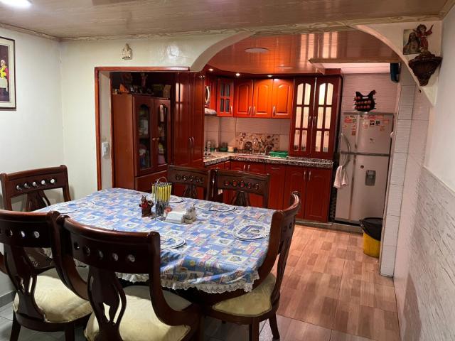 Casa En Venta En Bogota En Casalinda V340689