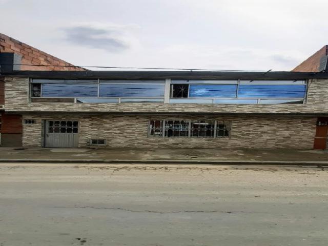 Casa En Venta En Bogota En Santa Helena V266540