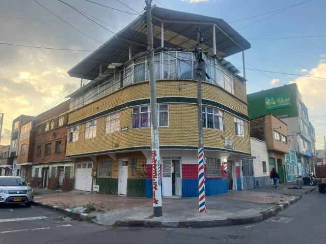 Casa En Venta En Bogota En Santa Lucia V291360