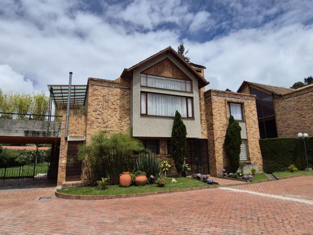Casa En Venta En Bogota En San Jose De Bavaria V375714