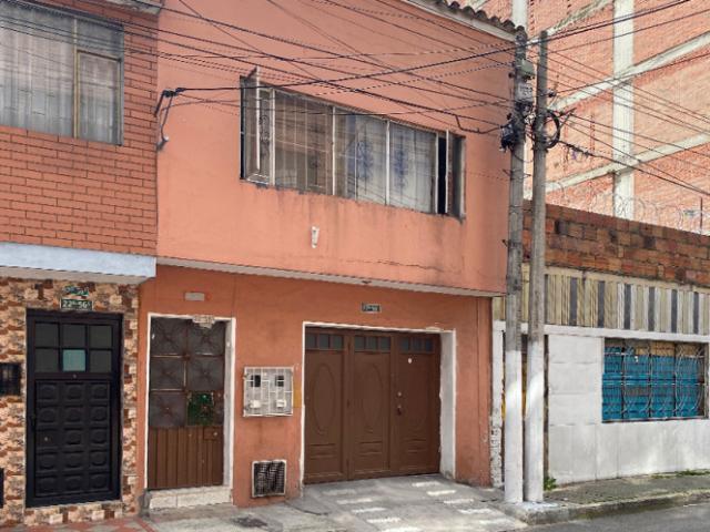 Casa En Venta En Bogota En San Jose Sur V362701