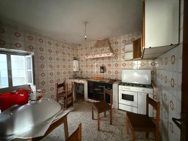 Casa en venta en Boiro. Encantadora Casa de Dos Plantas con Espectaculares Vistas al Mar. Casas.