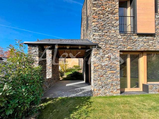 Casa en venta en Bolvir Pirineos. BOLVIR LES TRES ERES VIVIENDA ÚNICA EN BOLVIR. Casas.