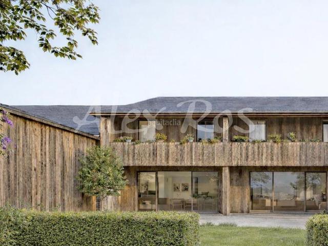 Casa en venta en Bolvir Pirineos. BOLVIR, PRECIOSA CASA CON JARDÍN PRIVADO. Casas.