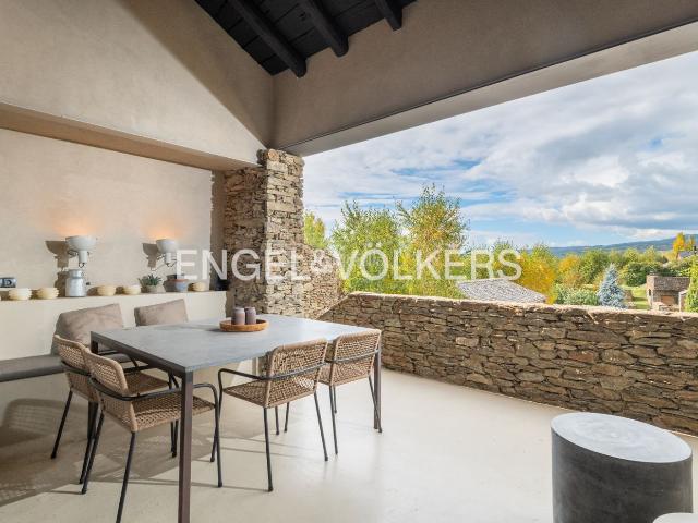 Casa en venta en Bolvir Pirineos. Exclusiva casa rústica en Mas Sallent. Casas.
