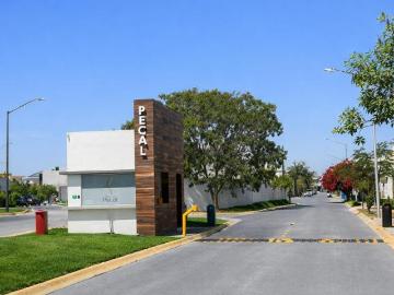 CASA EN VENTA en Bosque Pecal, Apodaca NL