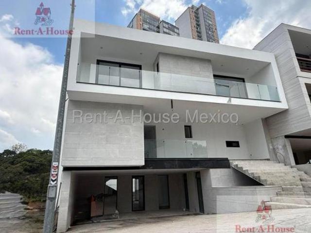 Casa en Venta en Bosque Real, Huixquilucan JL 26 3310