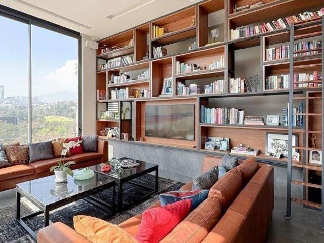 Casa en Venta en Bosque Real 4 Recámaras, 460 m² de Construcción