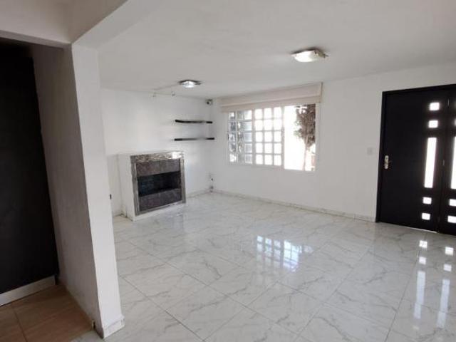 Casa en Venta en Bosques de Coacalco