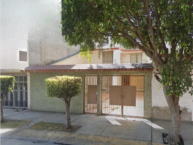 Casa en venta en Bosques de Aragon, Nezahualcóyotl, México