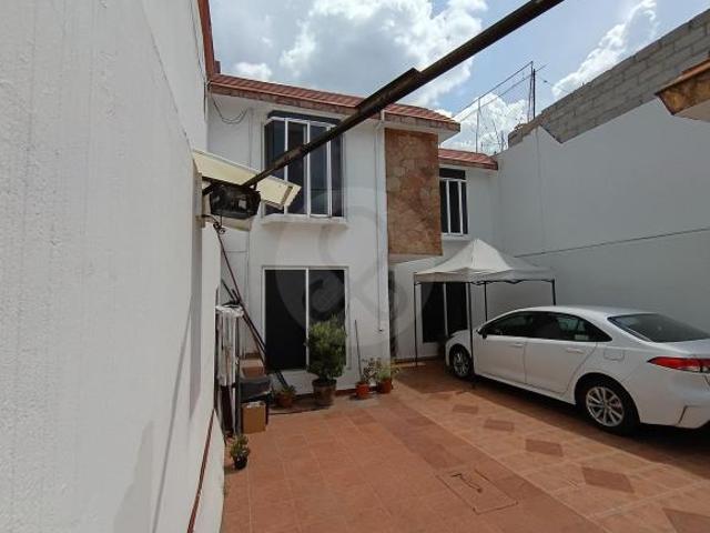 Casa en venta en Bosques de Aragón