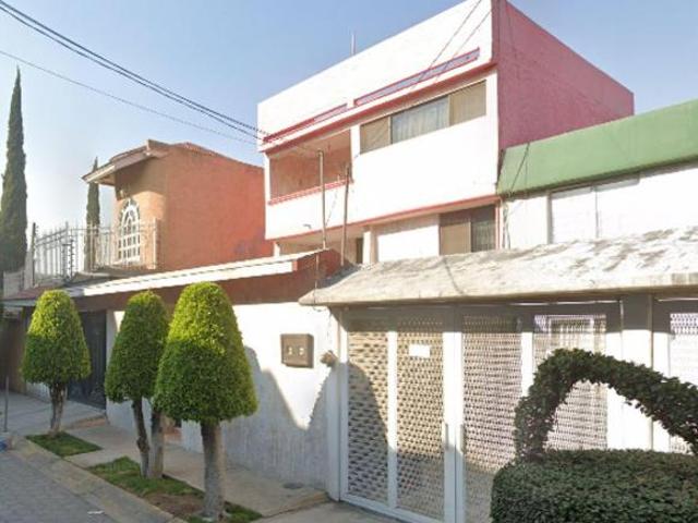 CASA EN VENTA EN BOSQUES DE ARAGON