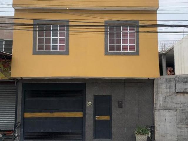 Casa en Venta en Bosques de La Huasteca, Santa Catarina, Nuevo León