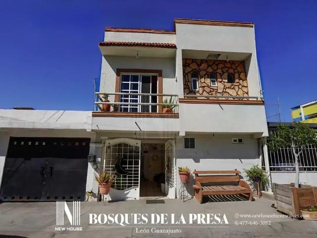 Casa en Venta en Bosques de la Presa