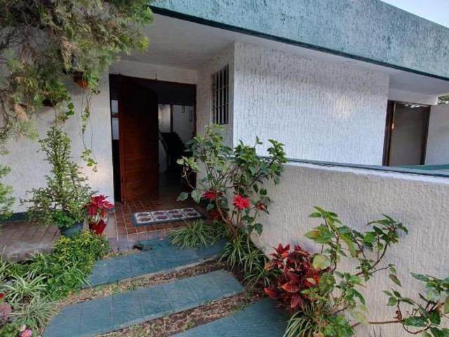 CASA EN VENTA EN BOSQUES DE LA VICTORIA
