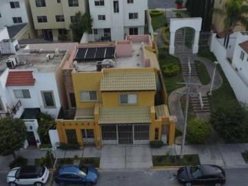 Calle Gijón Monterrey, Bosques Cumbres, Monterrey Nuevo León, Nuevo Leon