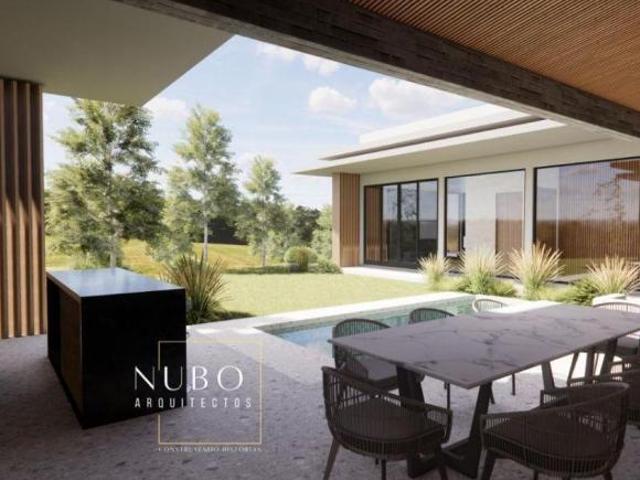 Casa en Venta en Bosques de Las Lomas, Zapopan con Excelente Precio