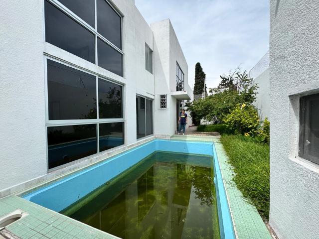 Casa en Venta, en Bosques del Cimatario