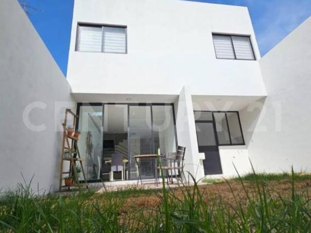 Casa en venta en Bosques del Real, Celaya, cerca de Valle Residencial,San Pablo