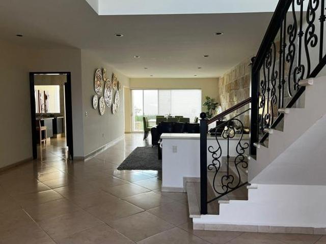CASA EN VENTA EN BOSQUES DEL REFUGIO