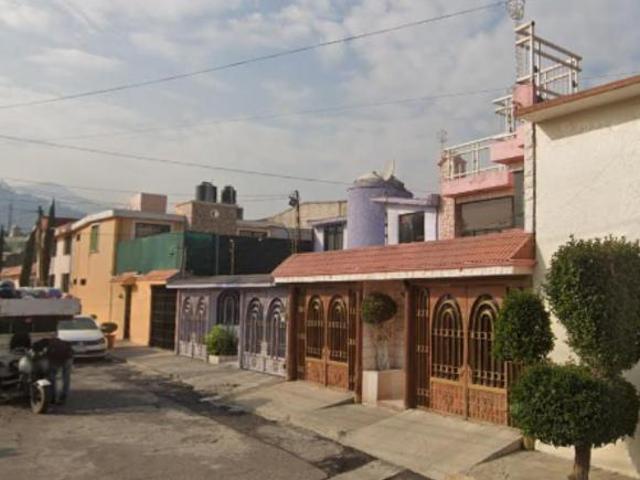 CASA EN VENTA EN BOSQUES DEL VALLE COACALCO ESTADO DE MEXCO