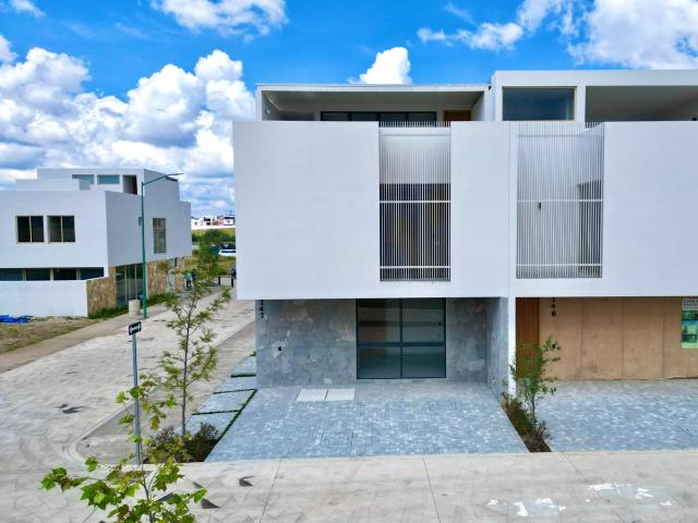 Casa en venta en Bosques Vallarta, Zapopan, Jalisco