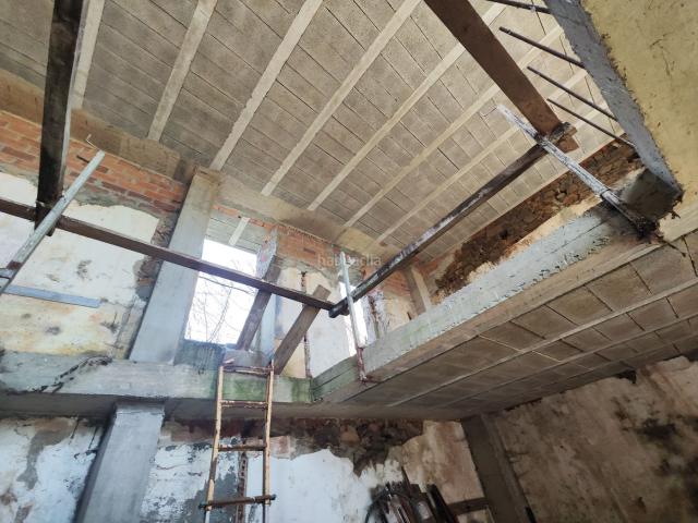 Casa en venta en Boqueixón. CASA PARA REFORMAR EN ZONA DE BOQUEIXON. Casas.