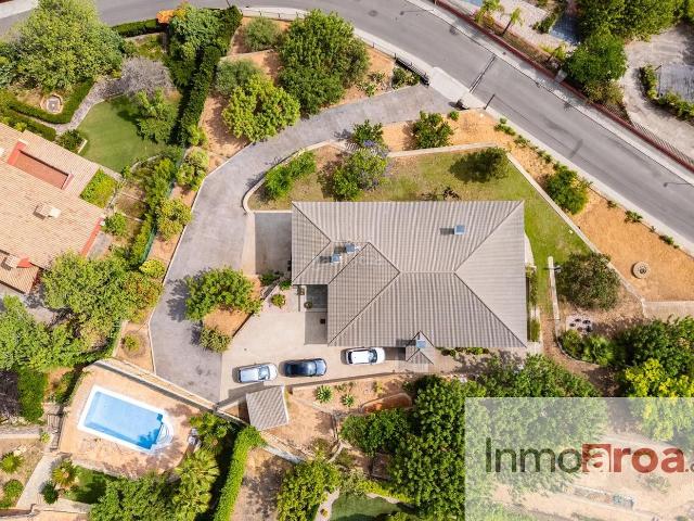Casa en venta en Borriol. CHALET EN URBANIZACIÓN LA COMA. Casas.