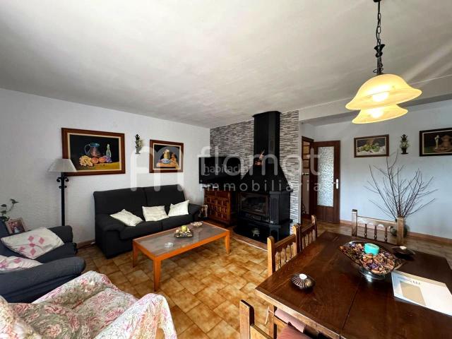 Casa en venta en Botarell. Casa en venta en Carrer Central, Botarell. Casas.