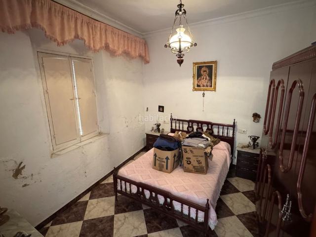 Casa en venta en Brenes. Casa con gran parcela en muy buena zona Lista para entrar a vivir + alto potencial. Casas.