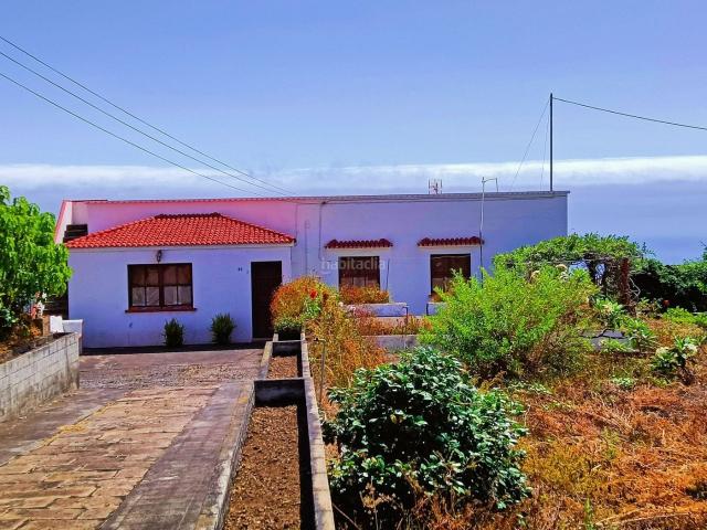Casa en venta en Breña Baja. Casa antigua y terreno urbano ideal inversion en Breña Baja. Casas Breña.
