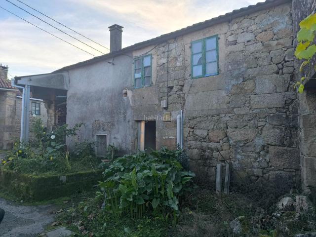 Casa en venta en Brión. CASA DE PIEDRA PARA RESTAURAR EN BASTAVALES. Casas.