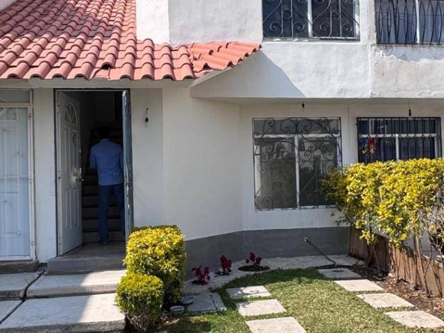 Casa en venta en Brisas del Carmen, León Guanajuato cerca de Walmart Delta