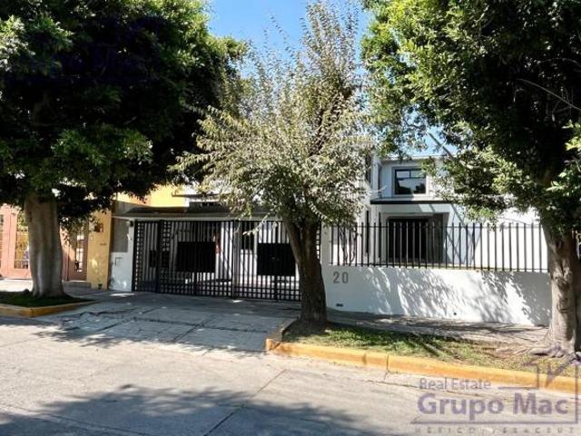 Casa en Venta en Cto Juristas, Cd Satélite, Naucalpan