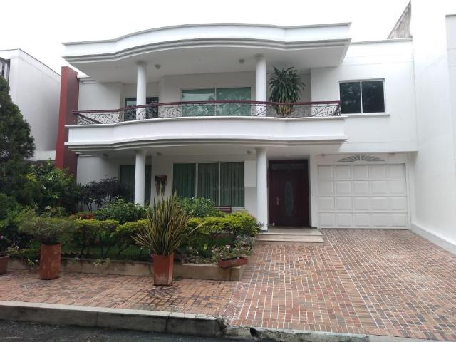 Casa En Venta En Cucuta En Via Al Tennis V220057