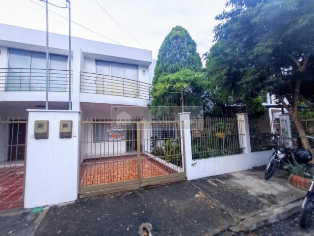 Casa En Venta En Cucuta En Av. Libertadores, Alcala V140805
