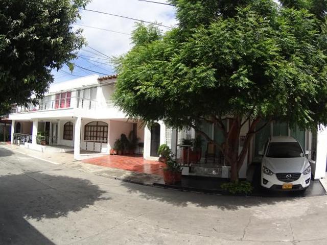 Casa En Venta En Cucuta En Av. Libertadores, Prados Club V400453