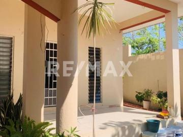 Casa en venta en Cuajinicuilapa - Seguridad